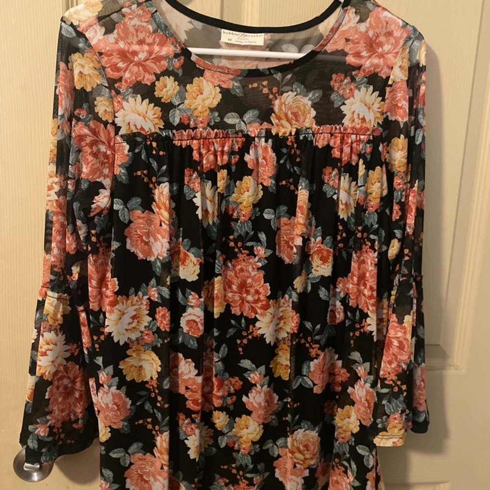 Bobbie Brooks blouse. Size medium.